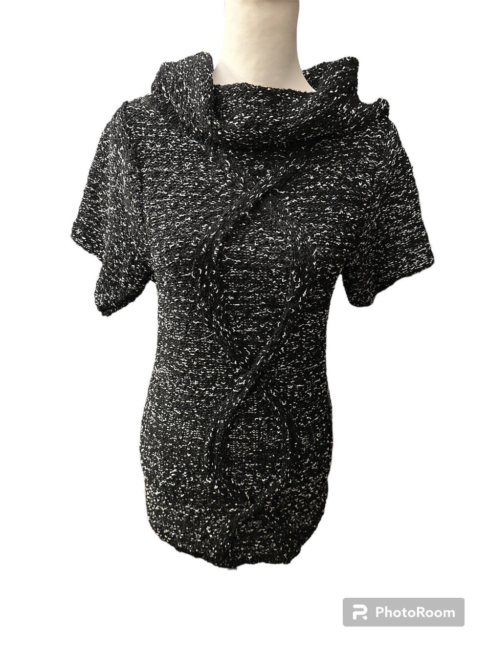 White House Black Market Sweater Small